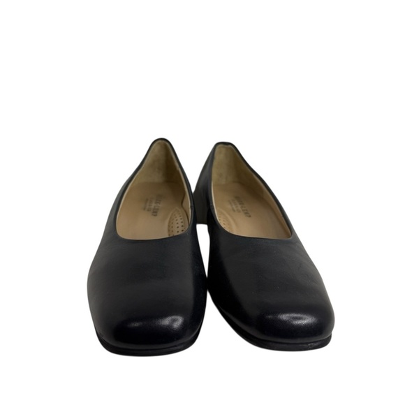 Mark Lemp Classics by Walking Cradles Black Pumps Size 7.5 - Picture 2 of 4